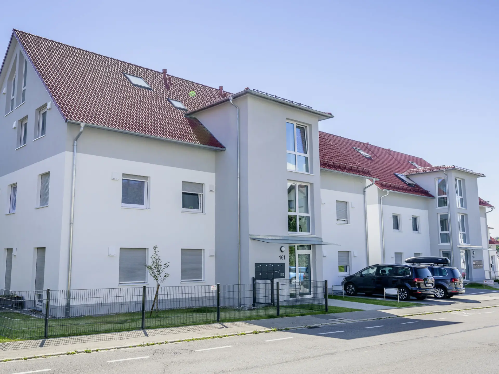 Wohnpark Efrizweiler Bauabschnitt 1 aus der Ferne mit Grünfläche